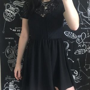 ✨h&m lace dress✨